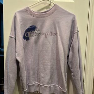 Light purple champion sweatshirt